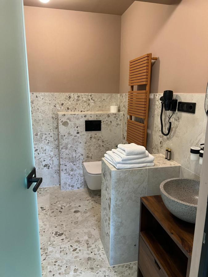 Nest Hotel Győr Eksteriør billede